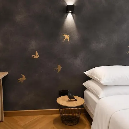 12 Personnes Avec Piscine, Jacuzzi Et Sauna Pres De Cognac * Merpins
